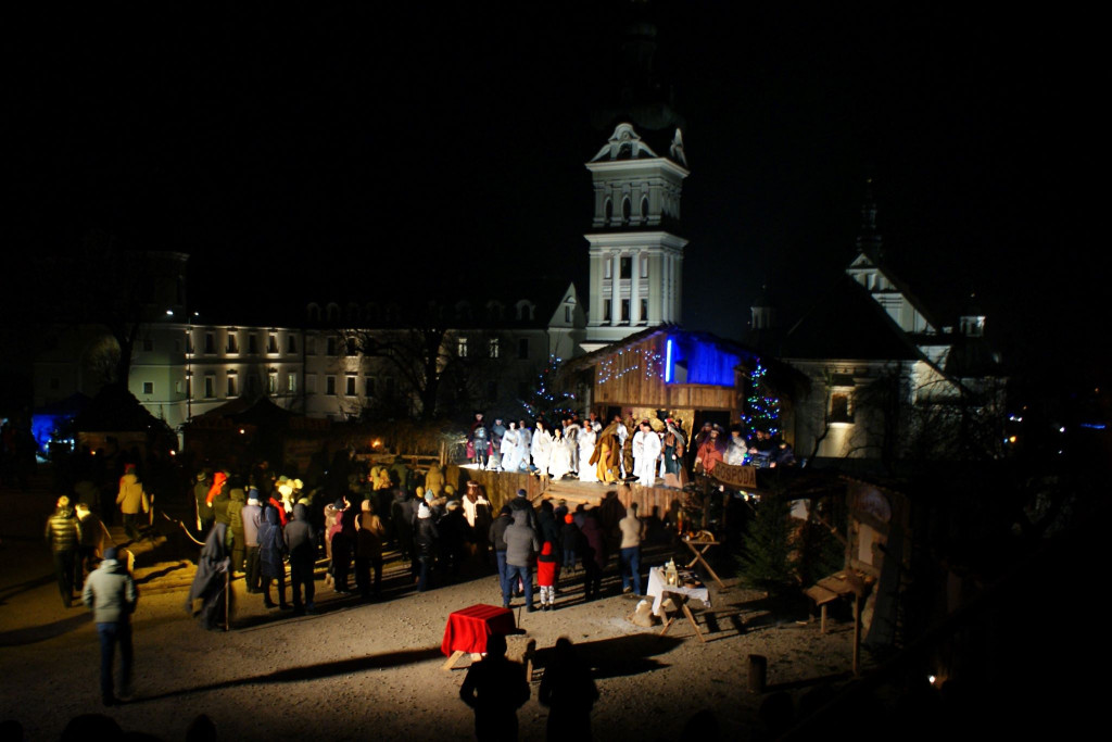 Opowieść o Bożym Narodzeniu, inscenizacja przygotowana przez wspólnotę Cenacolo