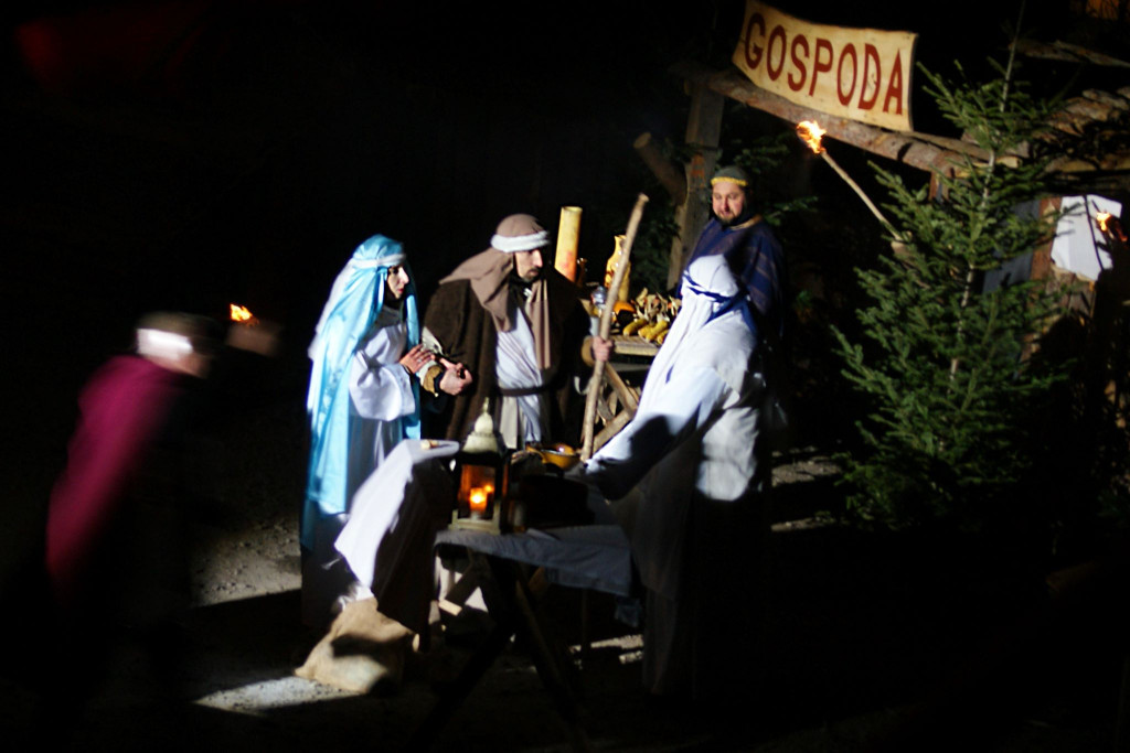 Opowieść o Bożym Narodzeniu, inscenizacja przygotowana przez wspólnotę Cenacolo